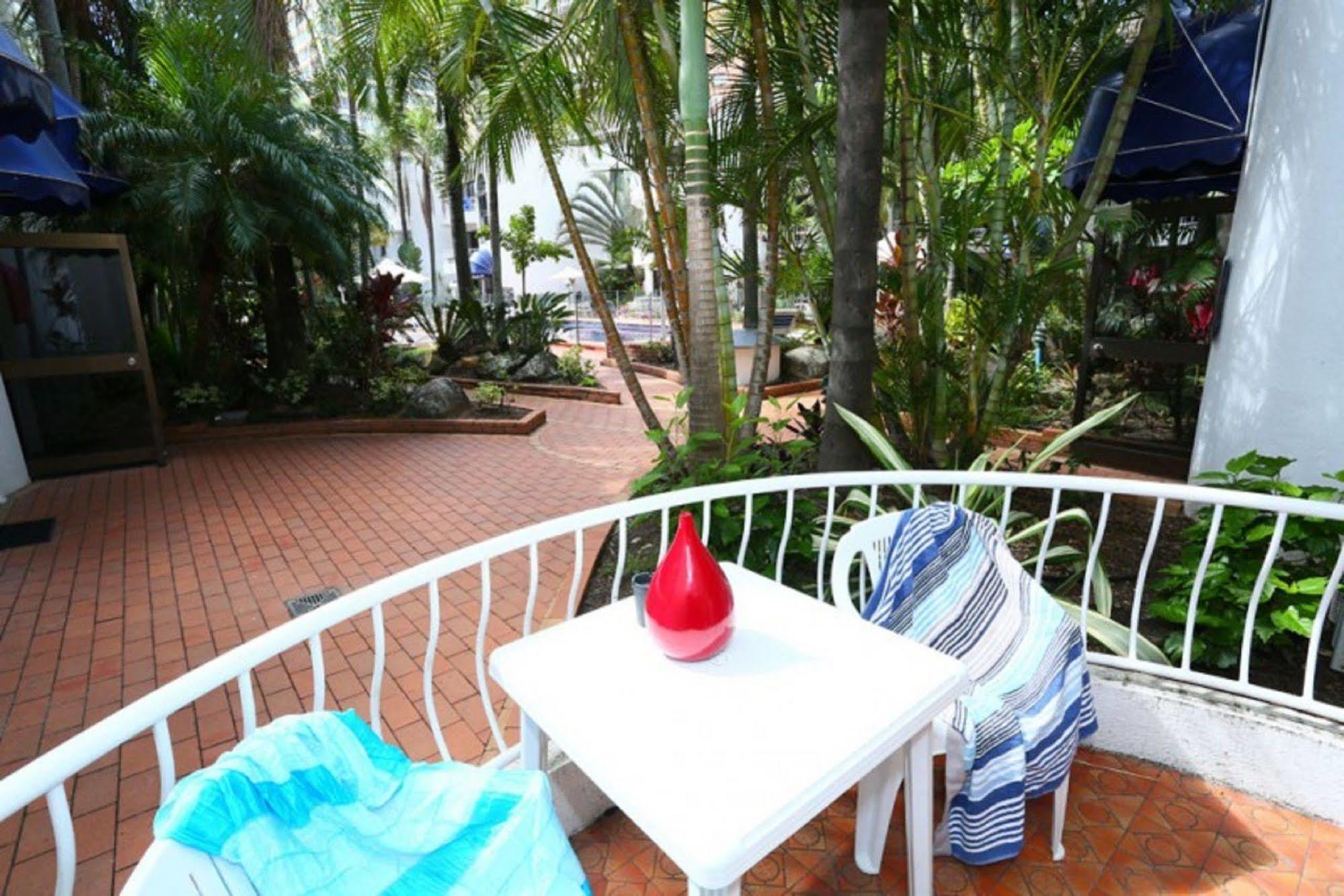 St Tropez Resort Gold Coast Exterior photo